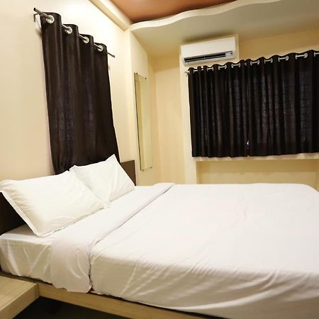 Hotel Pride Executive Solapur Exterior photo