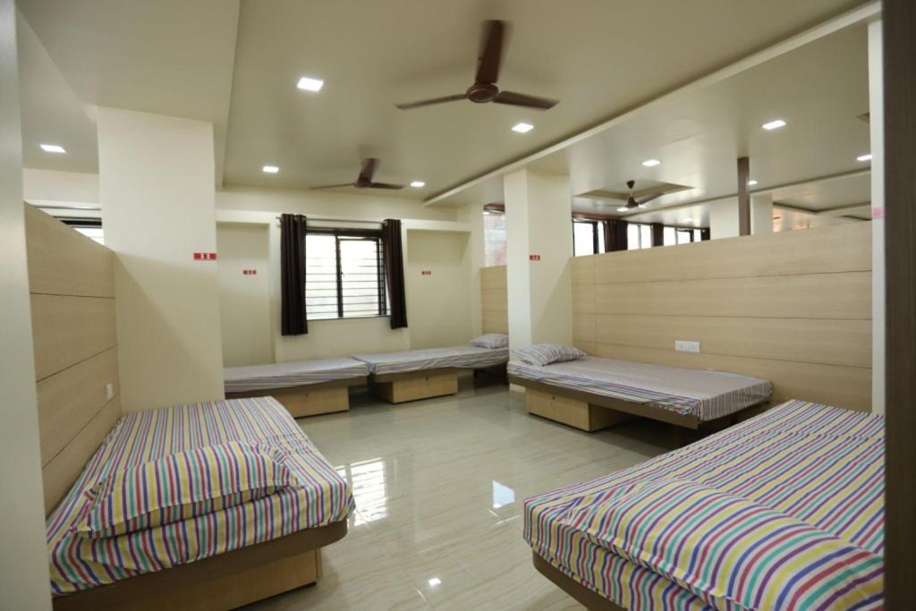 Hotel Pride Executive Solapur Exterior photo
